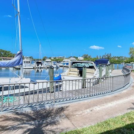 Waterfront Room, Heated Pool, Tiki Bar & Grill South Bradenton ภายนอก รูปภาพ