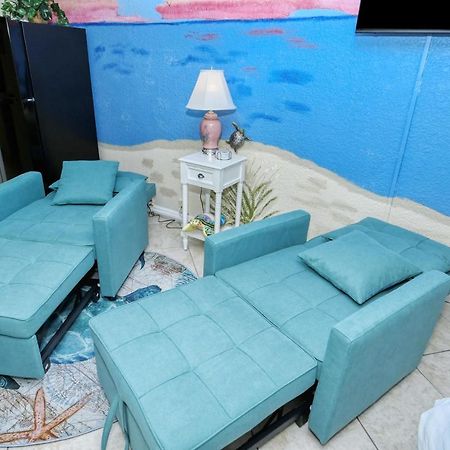 Waterfront Room, Heated Pool, Tiki Bar & Grill South Bradenton ภายนอก รูปภาพ