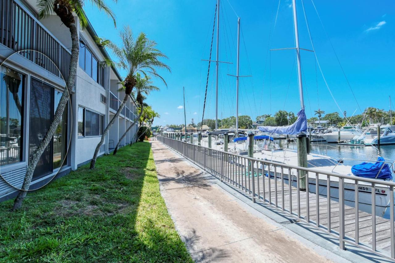Waterfront Room, Heated Pool, Tiki Bar & Grill South Bradenton ภายนอก รูปภาพ